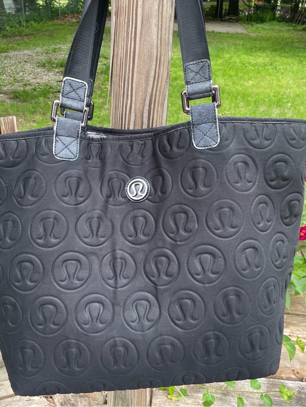 lululemon athletica ex large  Black Embossed Logo Tote